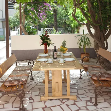 Lägenhet Beautiful Sandy Beach Split