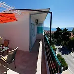 Apartment Beautiful Sandy Split